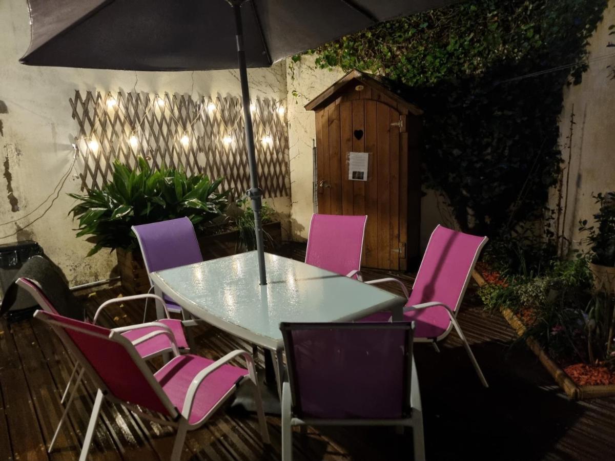Terrasse - Clim - Proche place de la comédie Montpellier Extérieur photo
